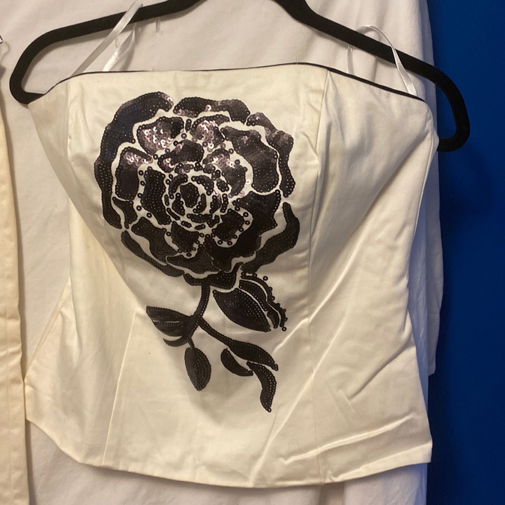 NWT White House black market skirt set